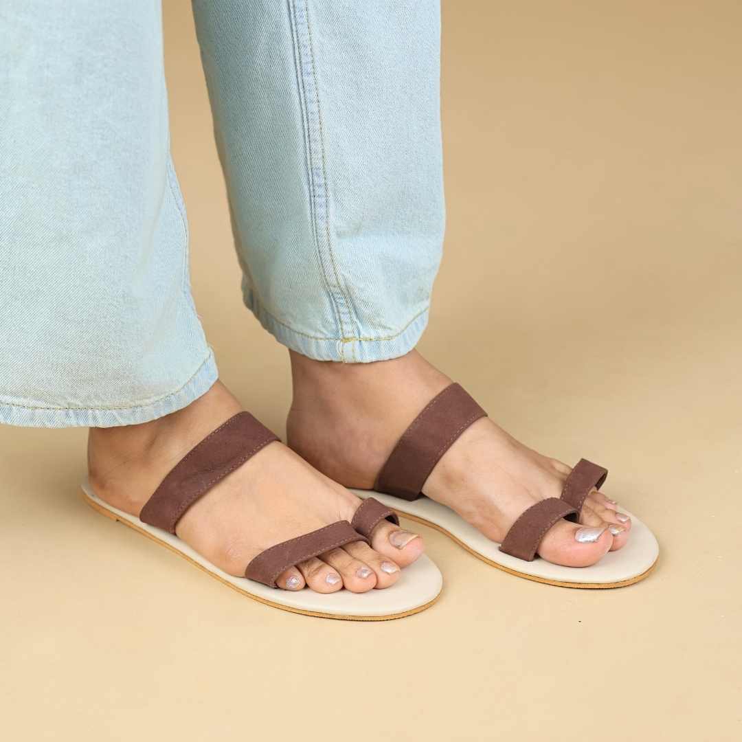 Capri Flats in Offwhite Brown