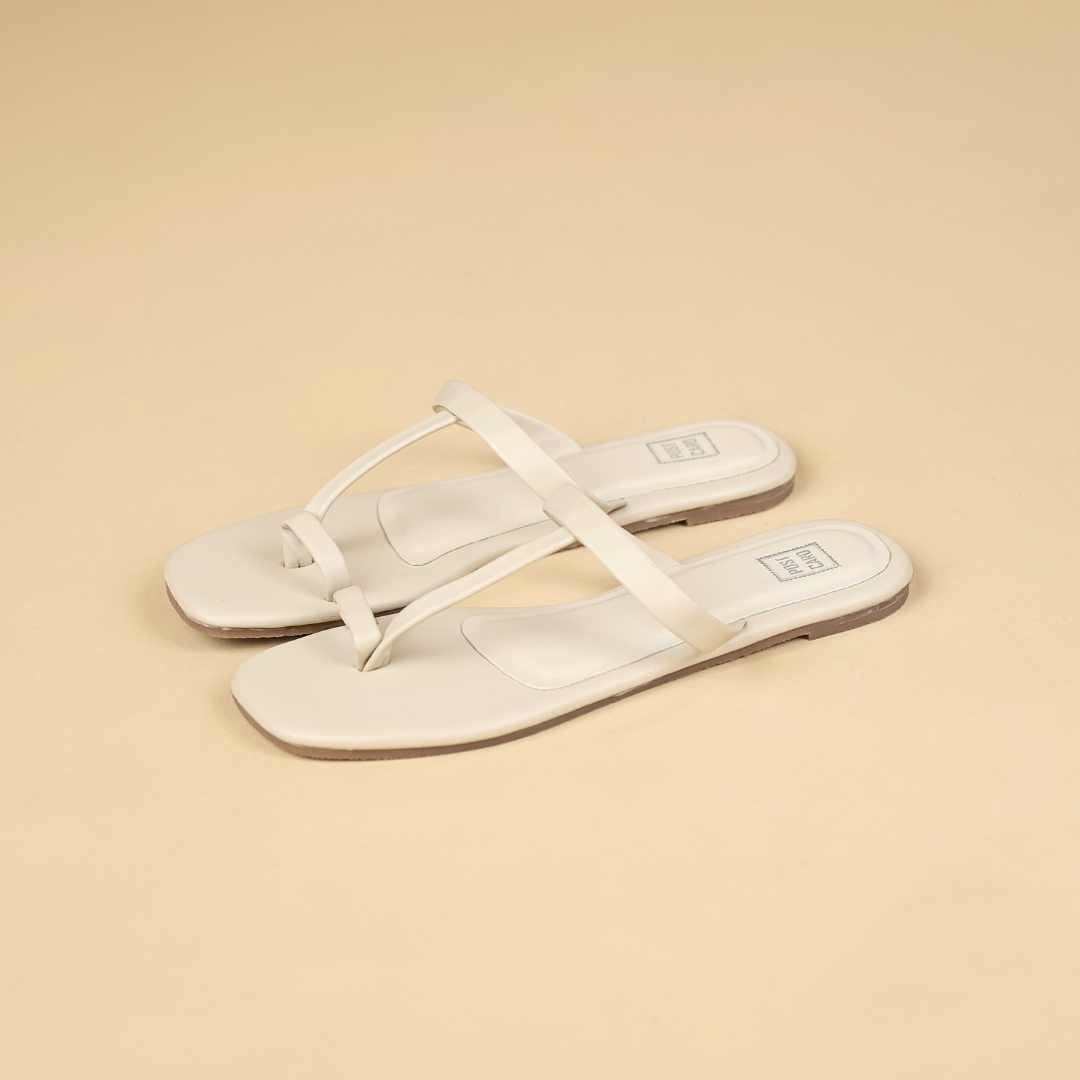 Siena Flats In Offwhite