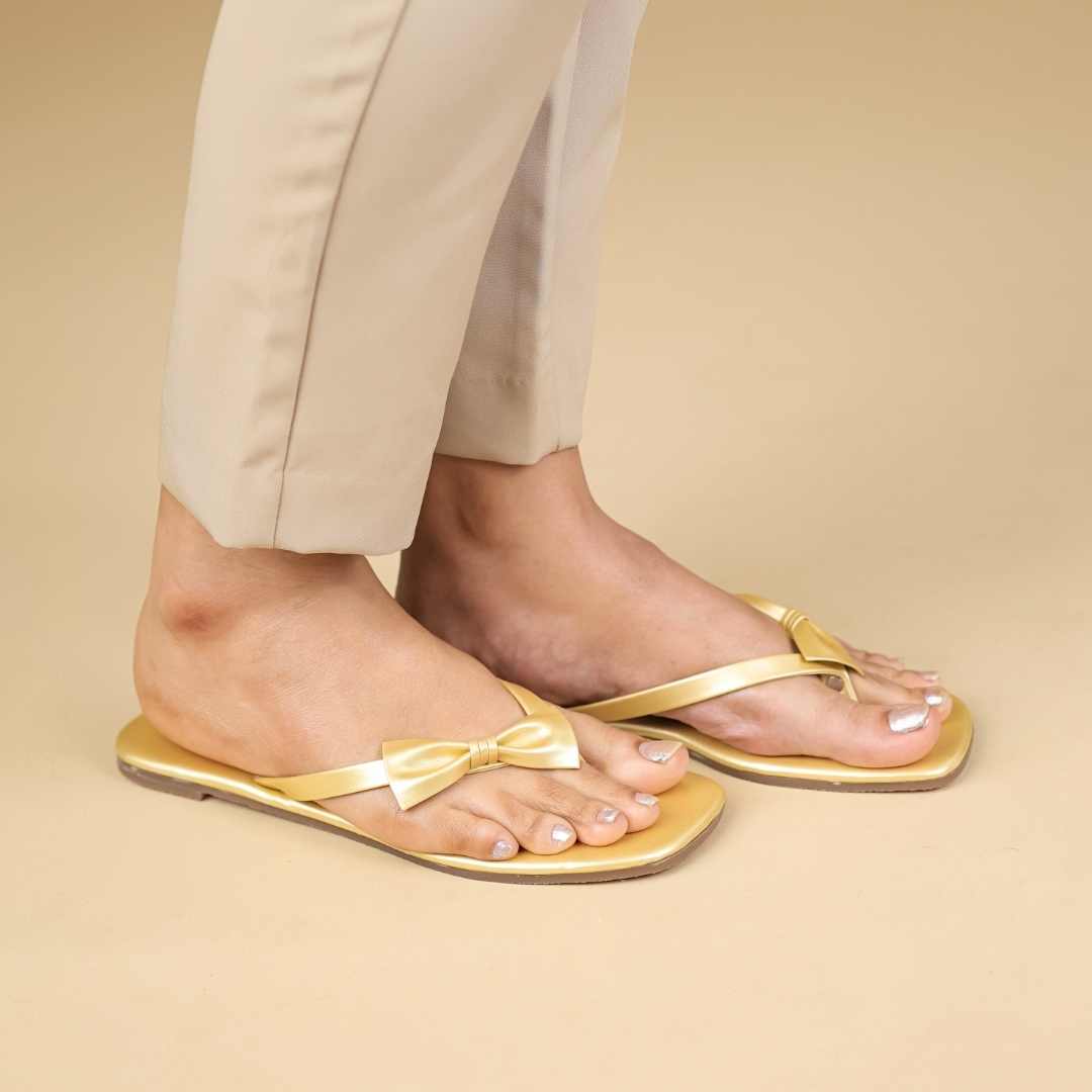 Aurora Flats In Light Gold