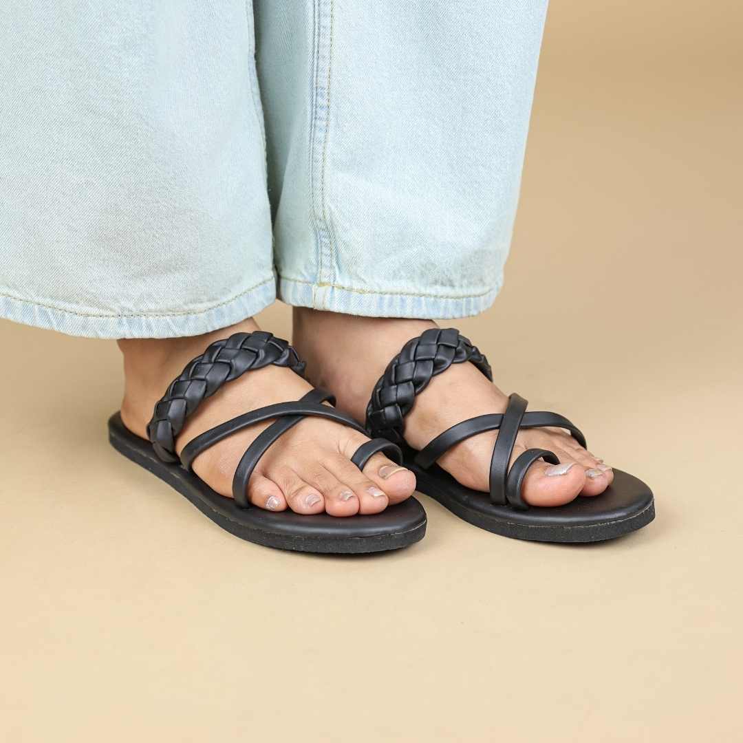 Milan Braids Black In Flats