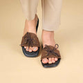 Kushi Flats In Black