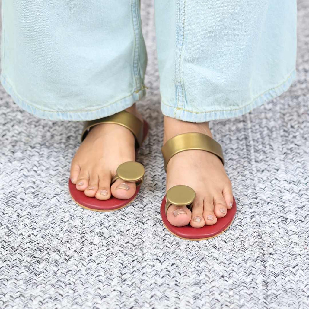 Sunflower  Flats in Maroon Antique