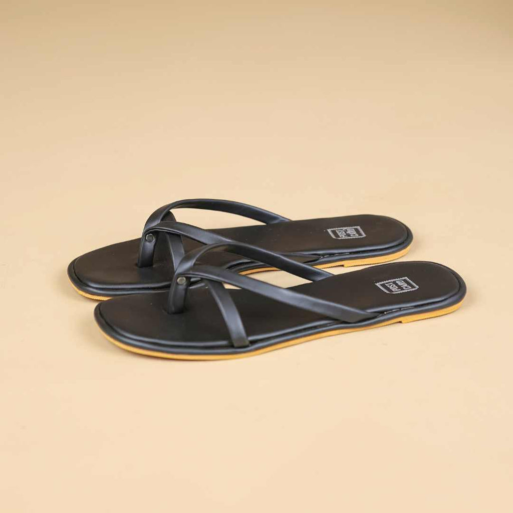 Lena Flats in Black