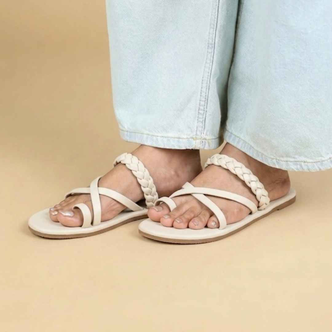 Milan Braids Offwhite In Flats
