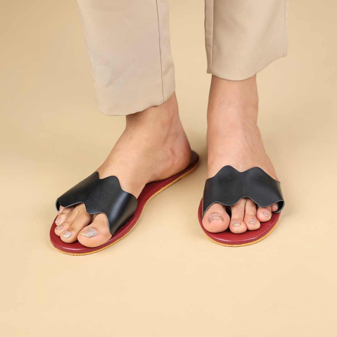 Moroccan Gladiola  flats  in Black