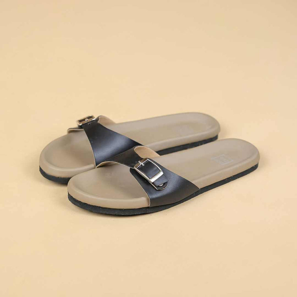 Maple Flats in  Black