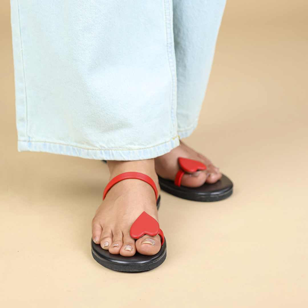 Heart  Flats  in  Black Red