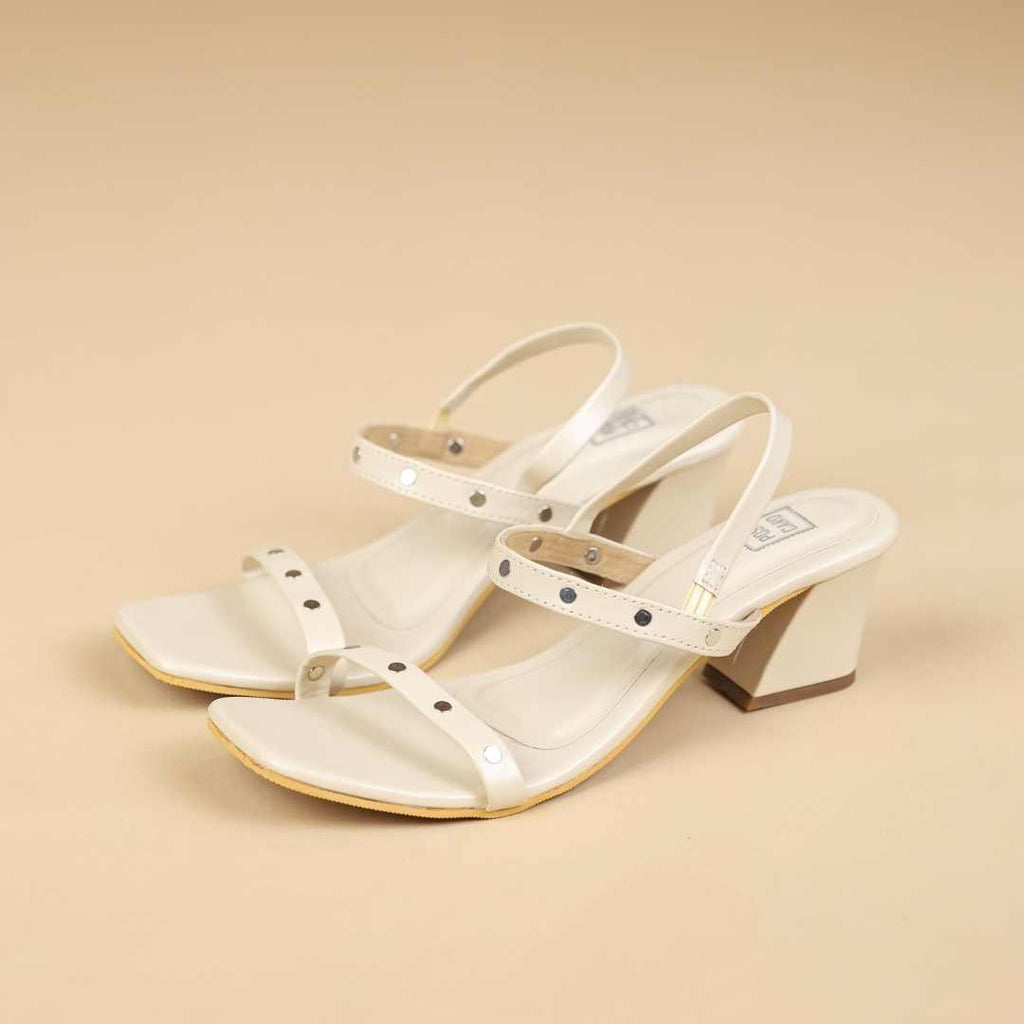 Duet  Era Block Heels in Offwhite