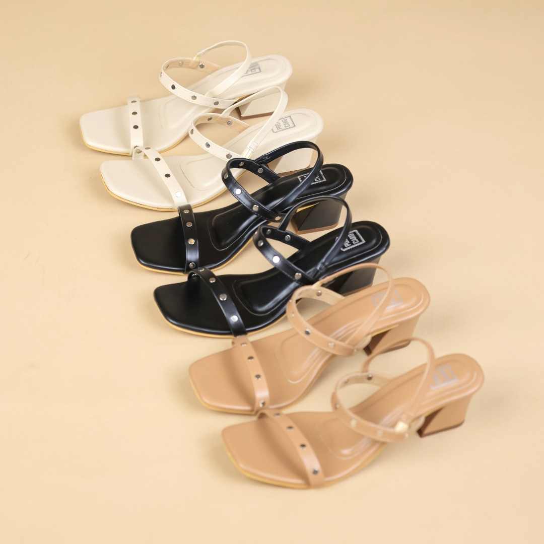 Duet  Era Block Heels in Offwhite